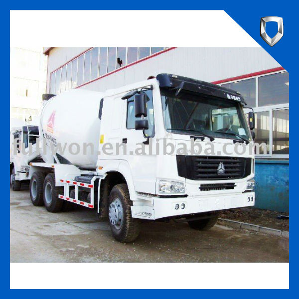 HOWO 6x4 8 CUBIC CONCRTET MIXER TRUCK