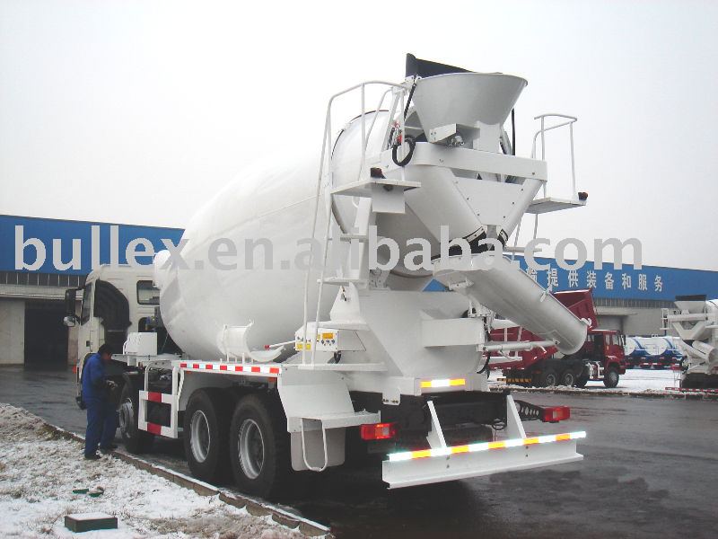 HOWO/cement mixer/mixer truck/mixer/concrete mixing trucks