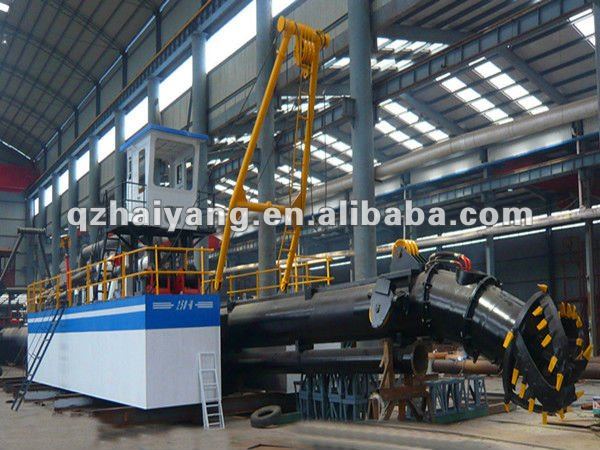 Hydraulic cutter suction sand dredger