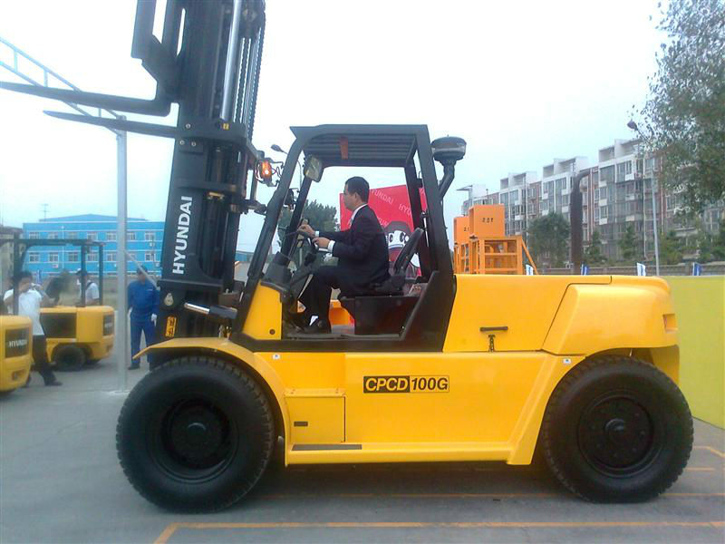 Hyundai 10 ton forklift trucks