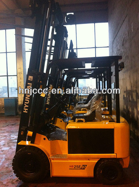 Hyundai mini forklift truck