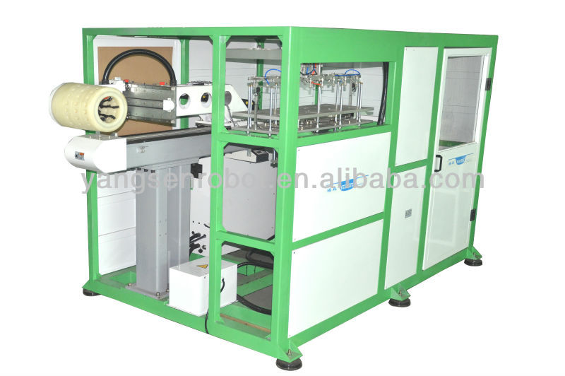 In mould labelling robot