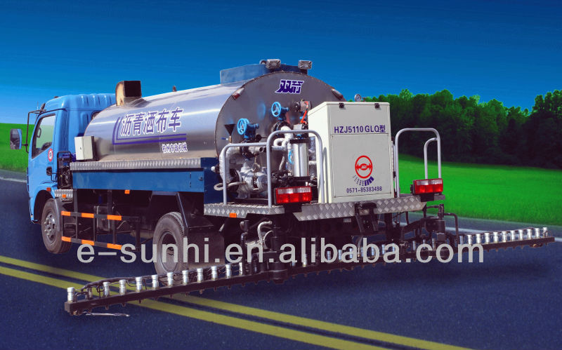 intelligent tar road spraying truck