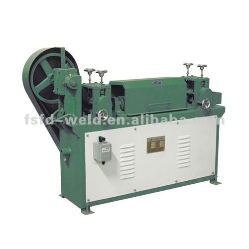 Iron wire straightening machine