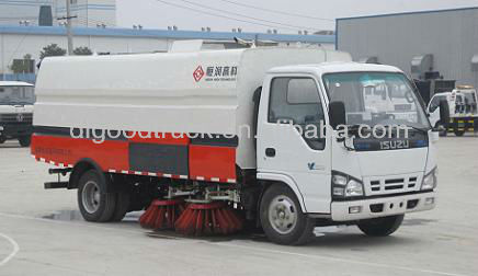 ISUZU 4x2 road sweeper truck