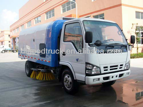 ISUZU small sweeper truck