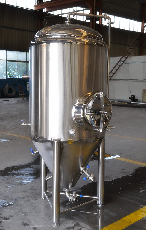 Jacketed beer fermenter