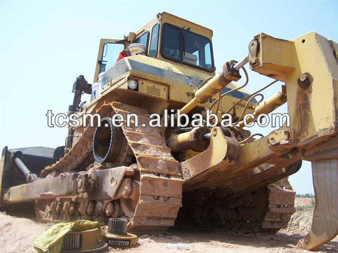 Japanese D9N crawler track bulldozers selling to african