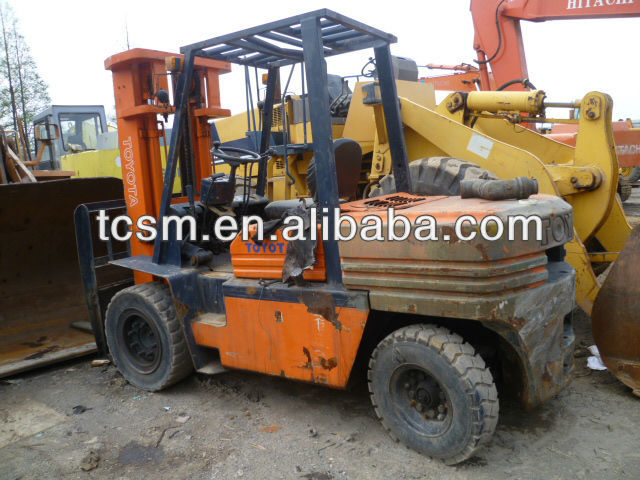 Japanese used machines Toyota forklifts 5T on sale