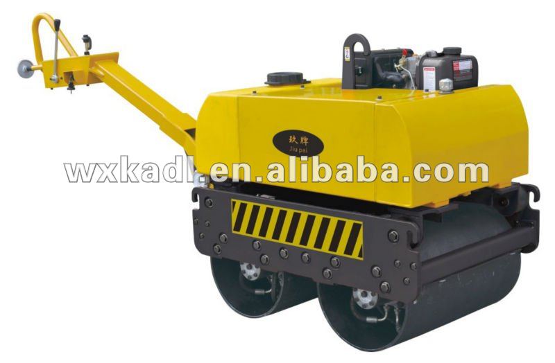 KDR600 9hp/6.6kw Manual Hydraulic Controling Dual Drums Diesel Engine Roller Compactor