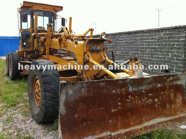 KOMATSU MOTOR GRADER GD655A-3 SN:64003