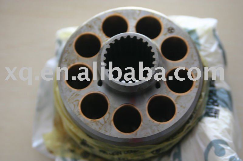 Komatsu PC200-5 main pump spare parts