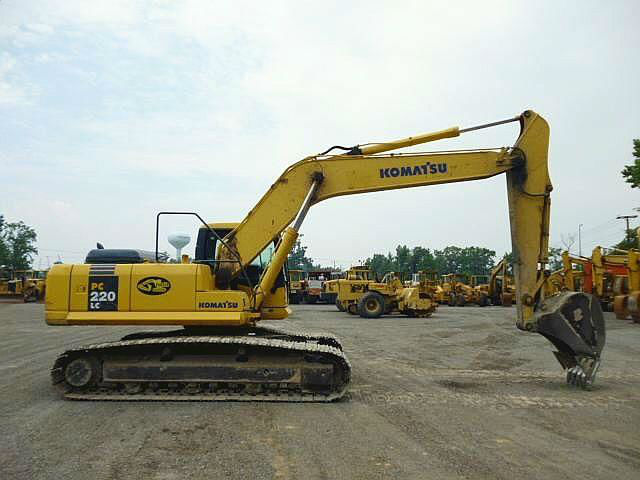 Komatsu PC220-8 2005