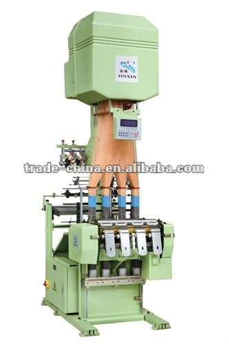 Label machine needle loom