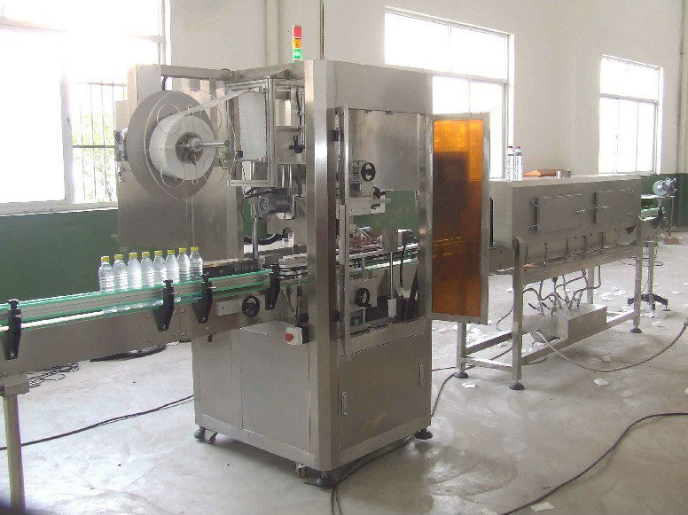 label sleeving machine