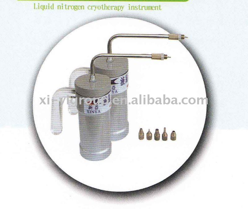 Liquid nitrogen cryotherapy instrument