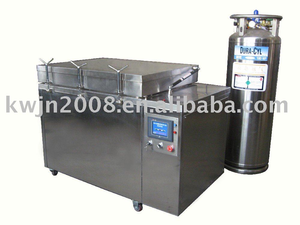 Liquid nitrogen freezer