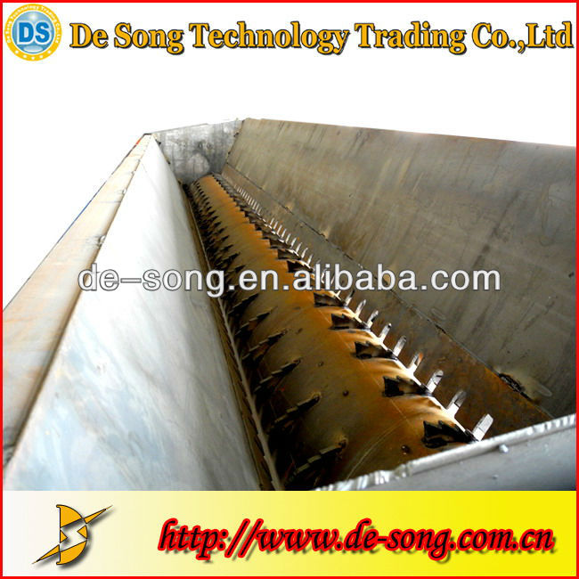 Log debarking machine