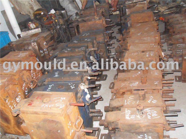 M-110 INJECTION MOULD ,FOOTWEAR MOULD ,RAIN BOOT MOULD