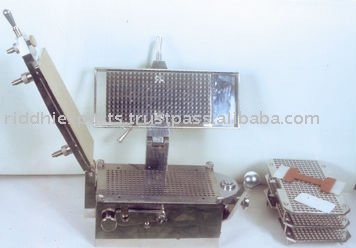 MANUAL CAPSULE FILLING MACHINE