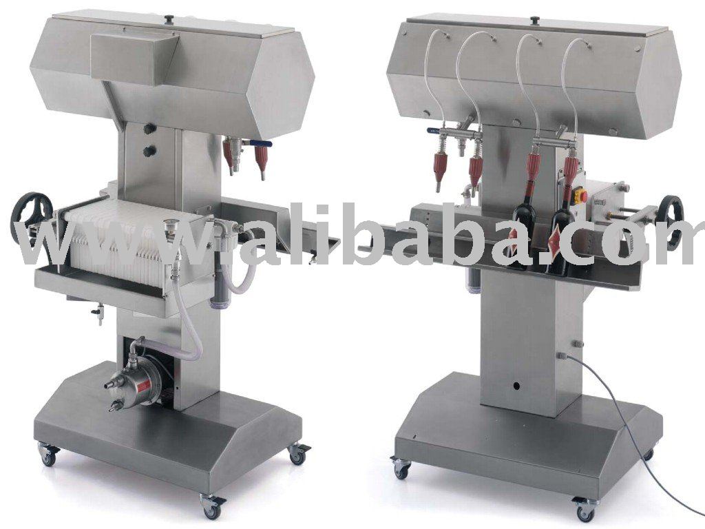 Manual filler for 400 lt/h or 800 Bottles/h with Filter & Pump