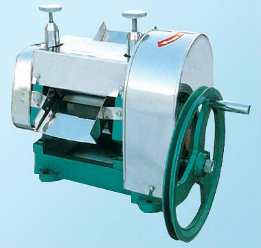 Manual sugar cane juicer machine