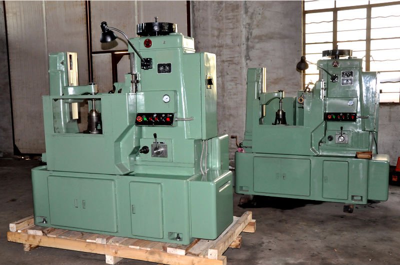 Mechanical Gear Hobbing Machine