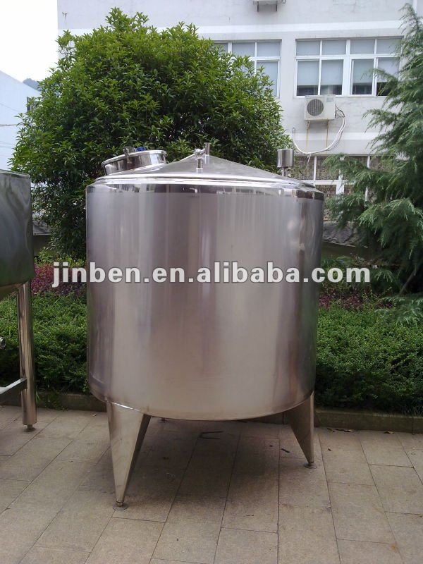 Milk holding/storage tank