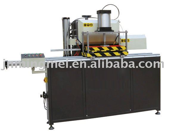 Milling machine for the end faces of aluminum-plastic door/window