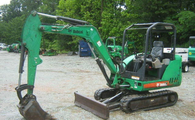 Mini Excavator Bobcat 334G Year 2006