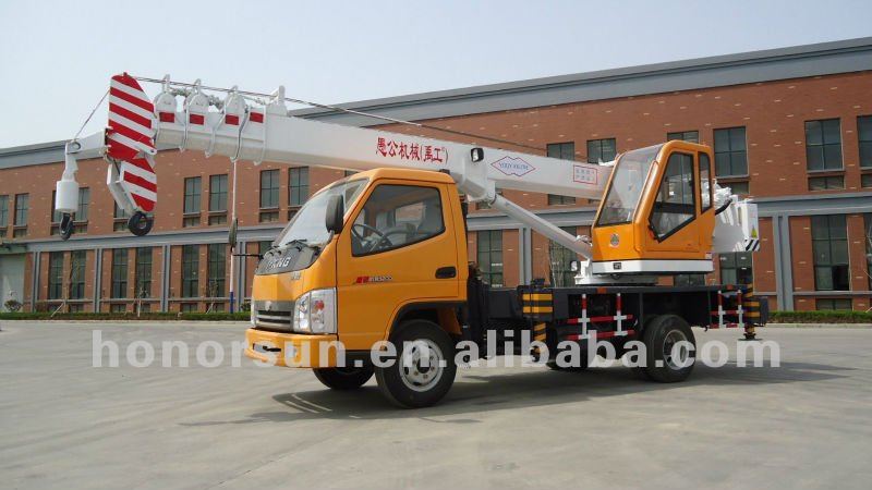 mini truck crane with 7 ton CE