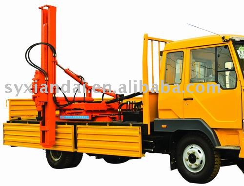 Mobile hydraulic pile-driver