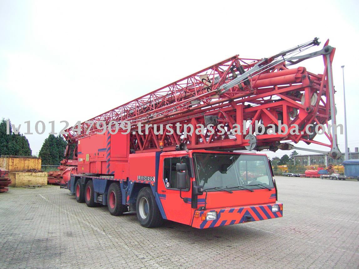 Mobile Tower Crane Liebherr MK80, 2001