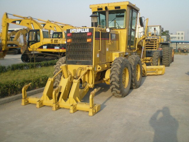 motor grader