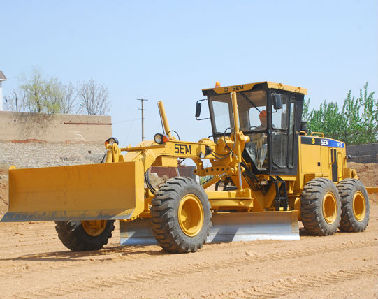 Motor Grader 180HP / SEM 919 / Operation Weight 15 tons / SDEC SC11CB 240 Engine at 140KW & 180HP / CAT Technology