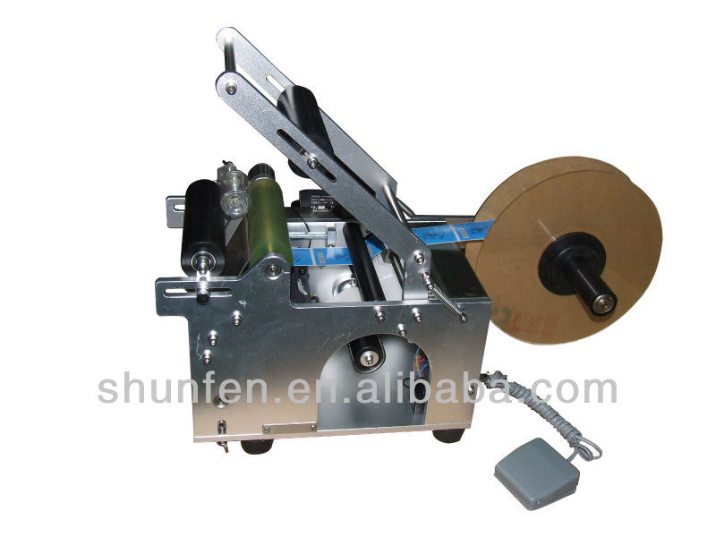 MT50 Semi-auto Round Bottle Labeling Machine with Pedal Switch, Semi-auto Labeler, Semi Automatic label applicator