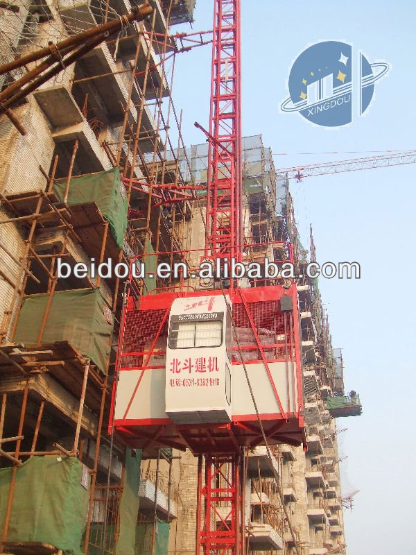 New durable construction elevator