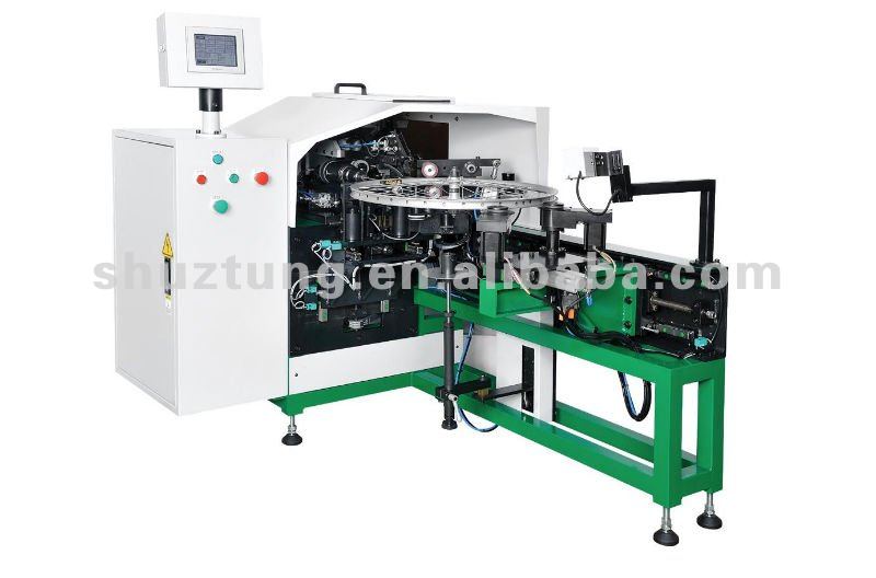 Nipple feeding, spoke lacing and tightening machine