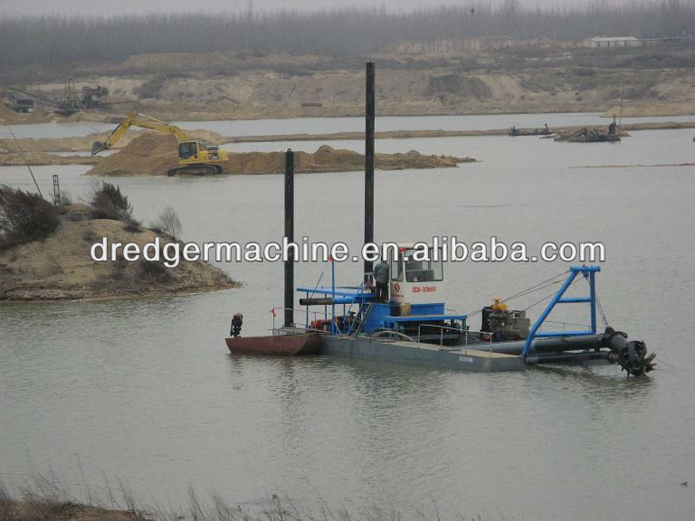 None self propelled sand dredge