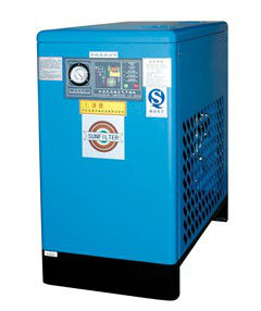 Normal inlet temperature air-cooling refrigerated air dryer