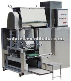 Off-cut dough sheet recycling machine