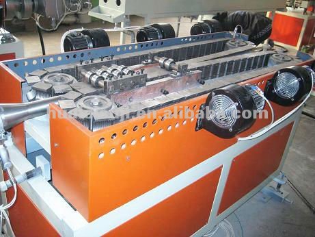 PE Single Wall Corrugated Pipe Machine