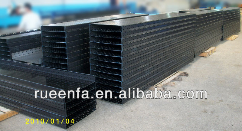 Perforated cable tray manufacturing machine