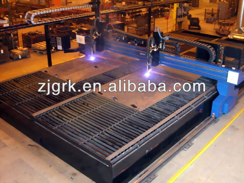 Plasma cutting/welding machine for wear resistance plate