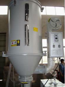 Plastic drying machine