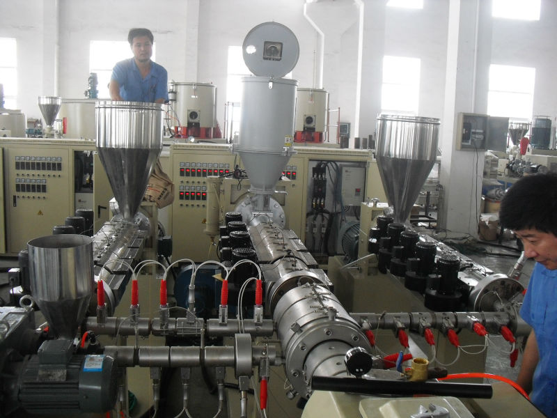 Plastic pe pipe making machine