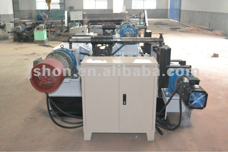 Plywood Veneer Lathe - Servo Peeling Machine