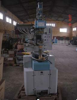 PNEUMATIC AUTOMATIC ELECTRONIC HEEL NAILING MACHINE WITH PROGRAMMABLE NAILING SEQUENCE