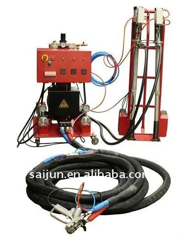 Polyurethane foaming machine