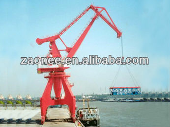 Portal load and unload derrick jetty crane with hook